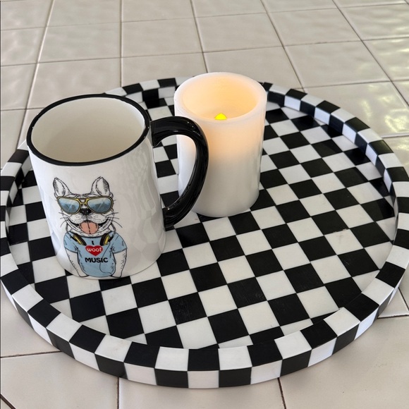 Black and White checkboard  Decorative round  Tray. Farm style. 1 tile missing. - Picture 7 of 7